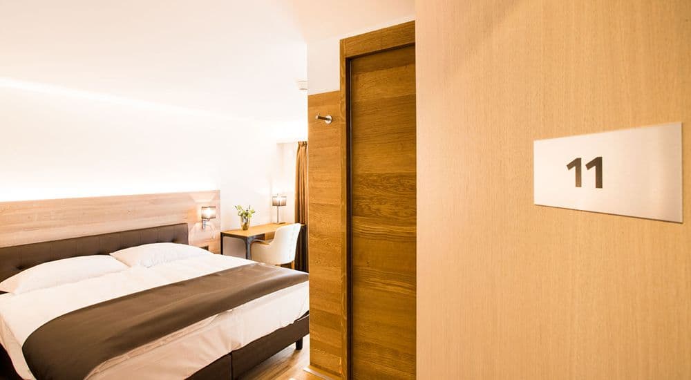 Lit king size d'une chambre double